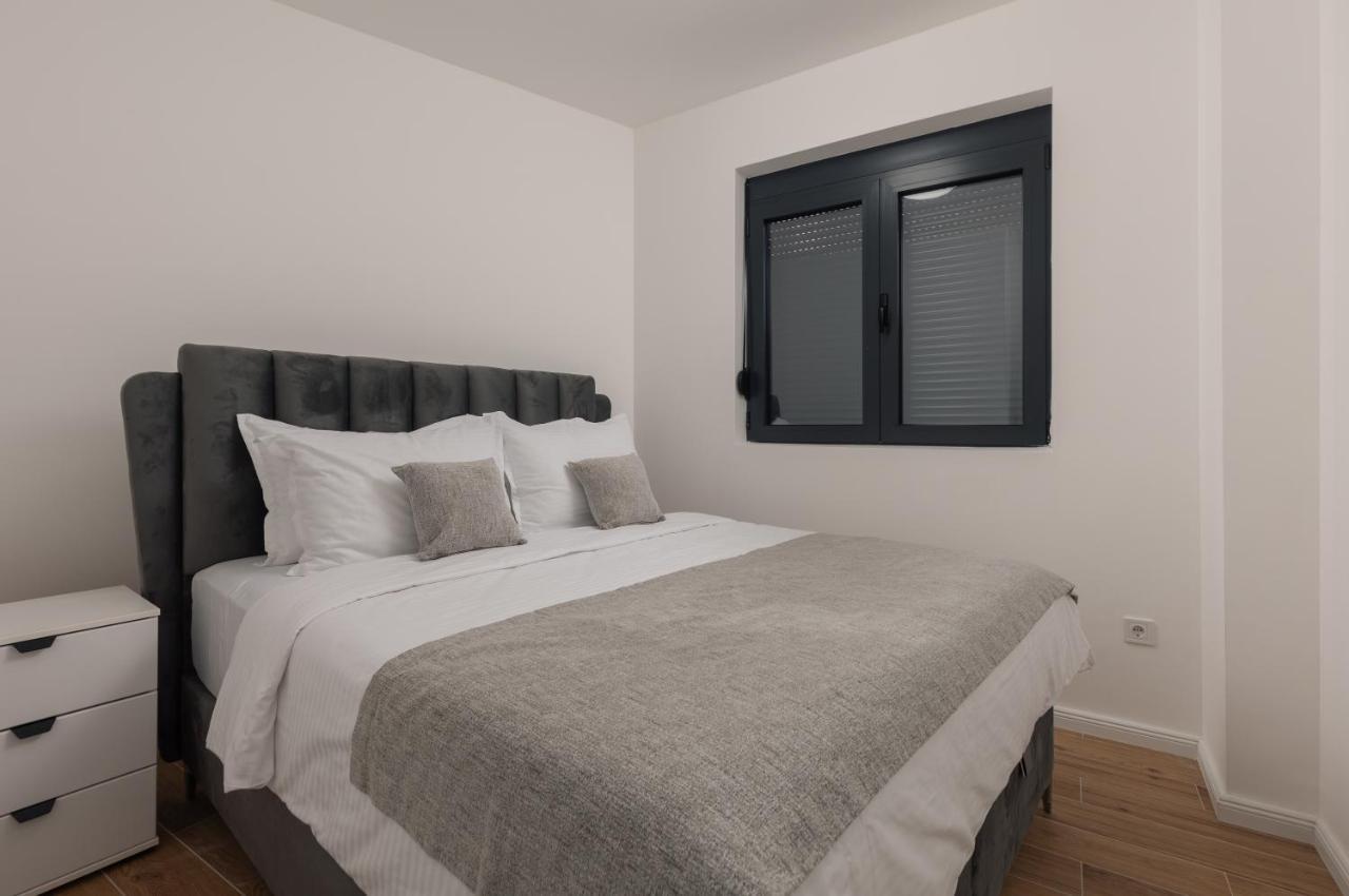 Berge Apartments โกตอร์ ภายนอก รูปภาพ